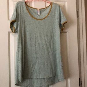 Lularoe Classic tee